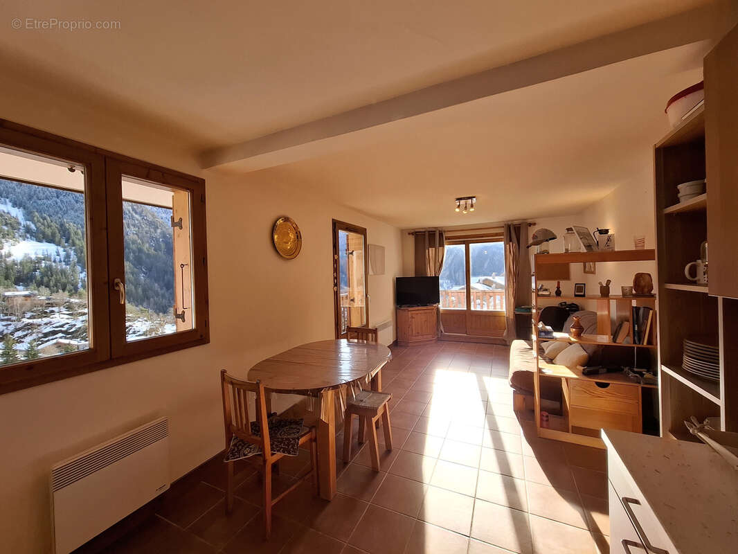 Appartement à CHAMPAGNY-EN-VANOISE