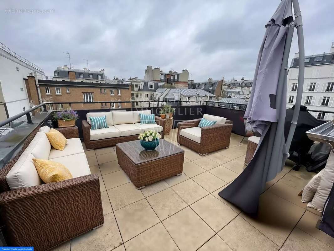 Appartement à PARIS-17E