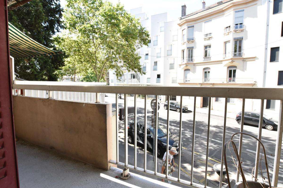 Appartement à LYON-8E