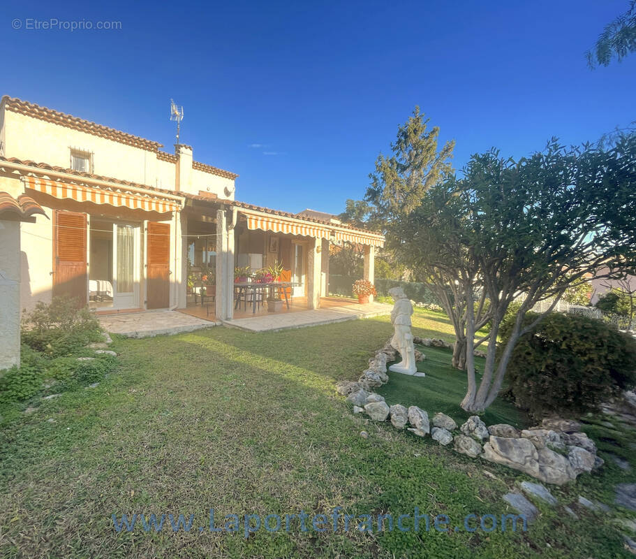 Maison à CAGNES-SUR-MER