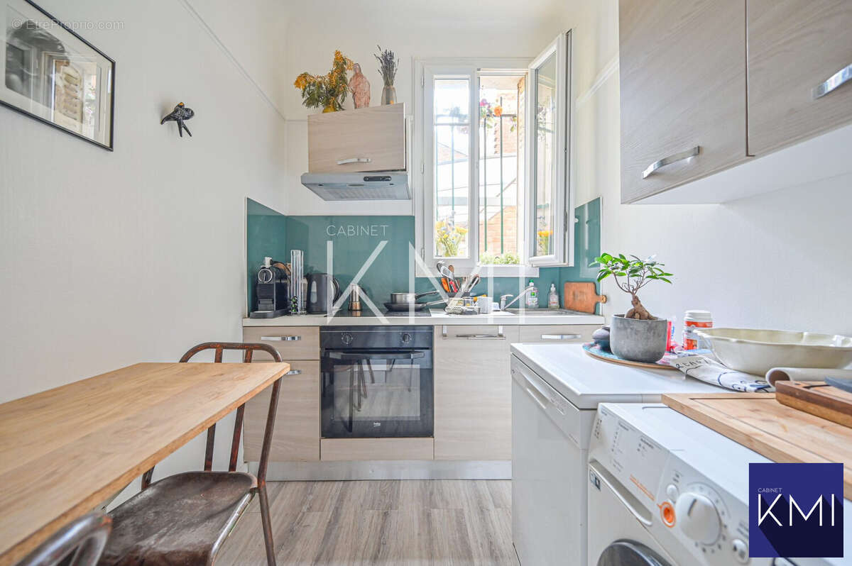 Appartement à PARIS-11E