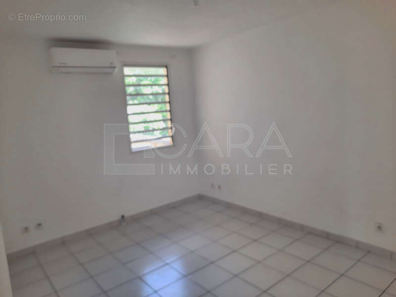 IMG-20241213-WA0006_lzn - Appartement à CAYENNE