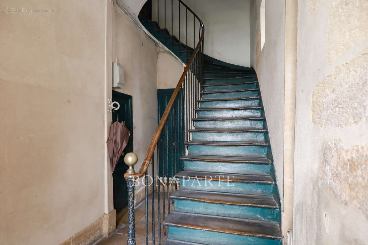 Appartement à PARIS-4E