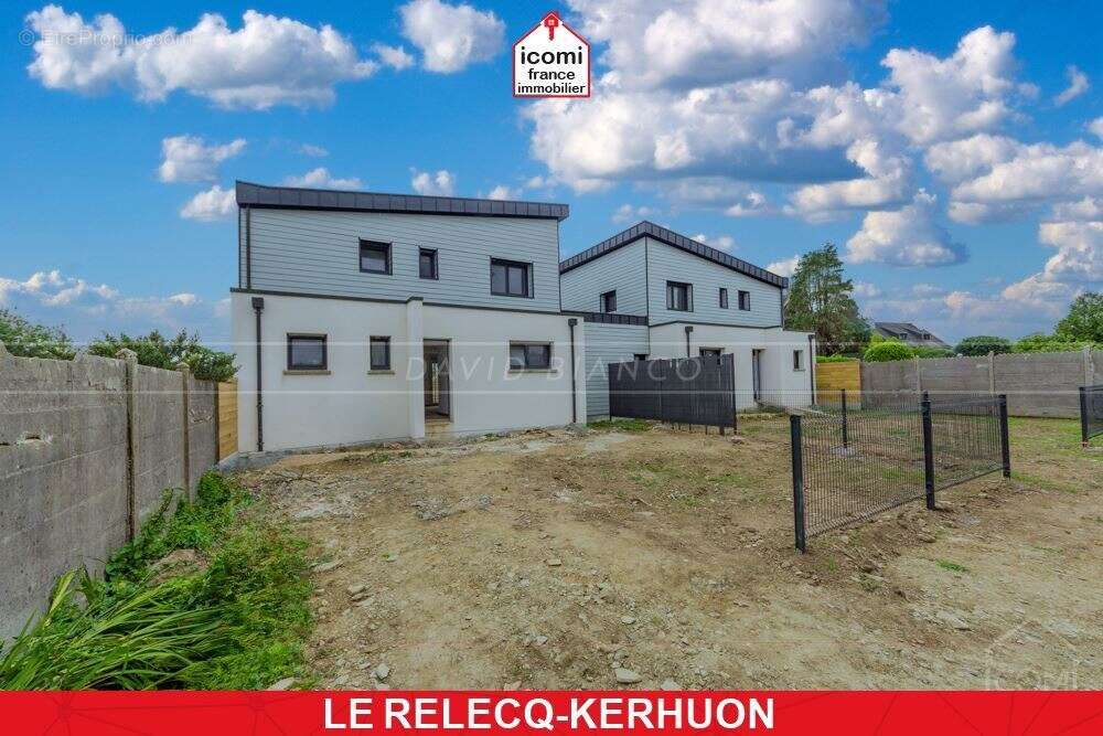 Maison à LE RELECQ-KERHUON