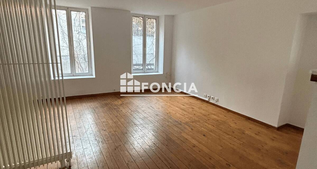 Appartement à MARSEILLE-6E