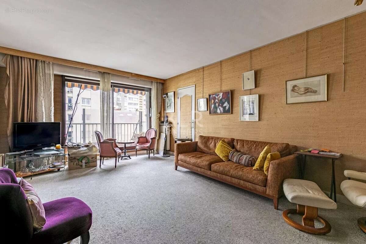 Appartement à PARIS-19E