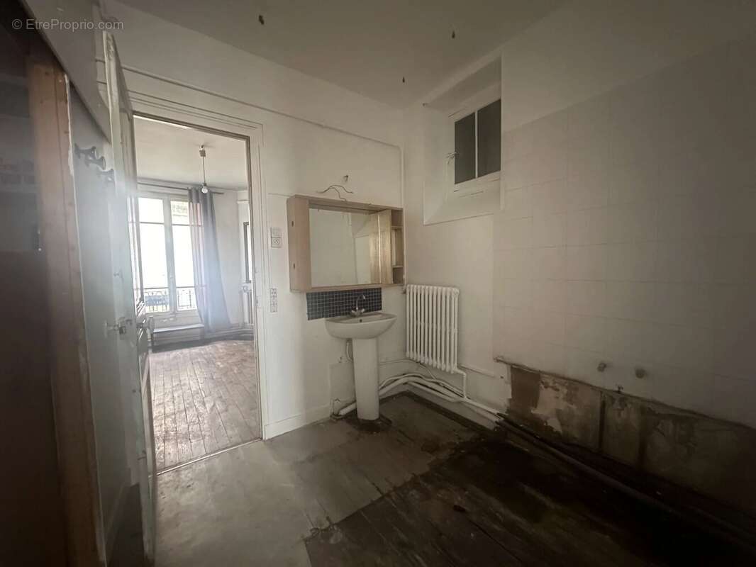 Appartement à PARIS-19E