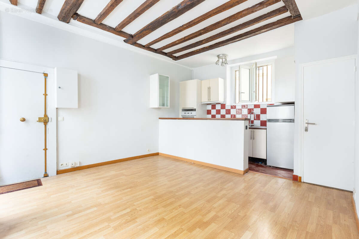 Appartement à PARIS-7E