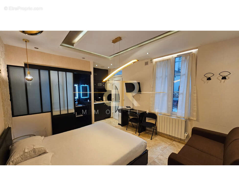 Appartement à PARIS-10E