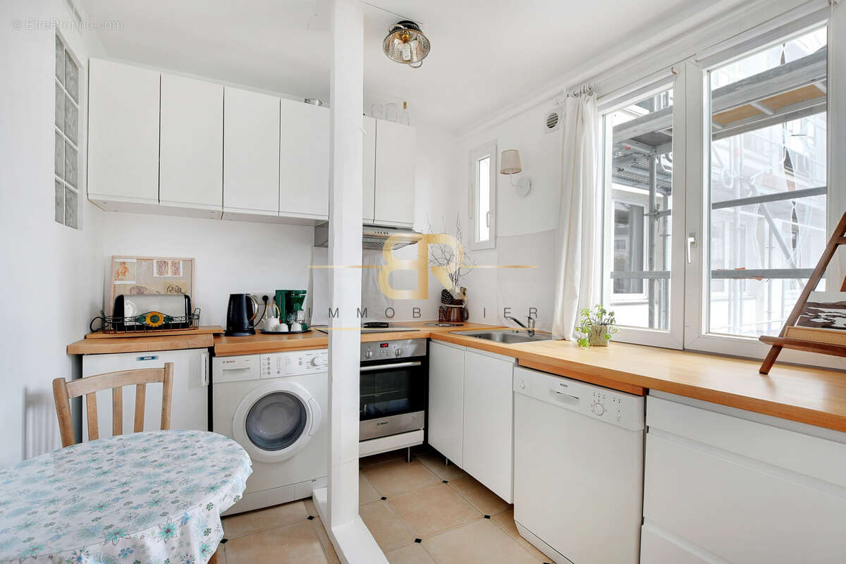 Appartement à PARIS-9E