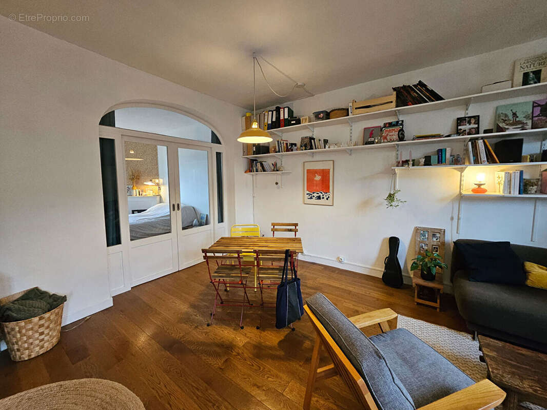 Appartement à IVRY-SUR-SEINE