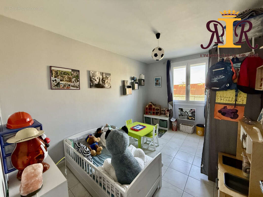 Appartement à VINON-SUR-VERDON