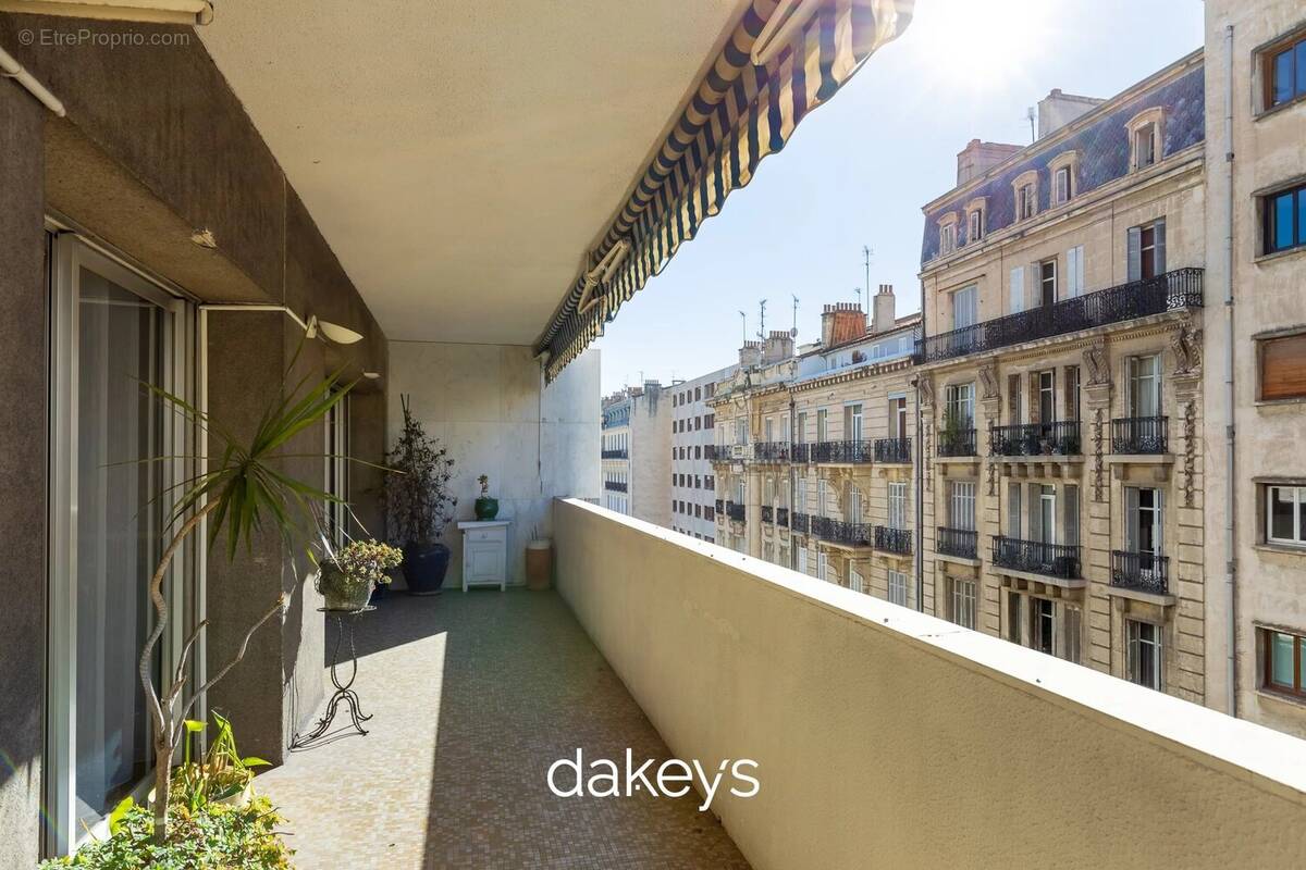 Appartement à MARSEILLE-8E