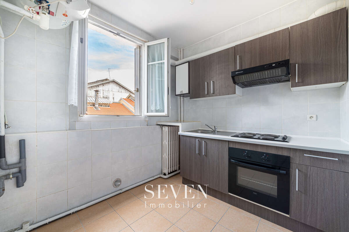 Appartement à ASNIERES-SUR-SEINE