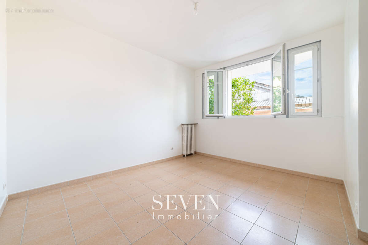 Appartement à ASNIERES-SUR-SEINE