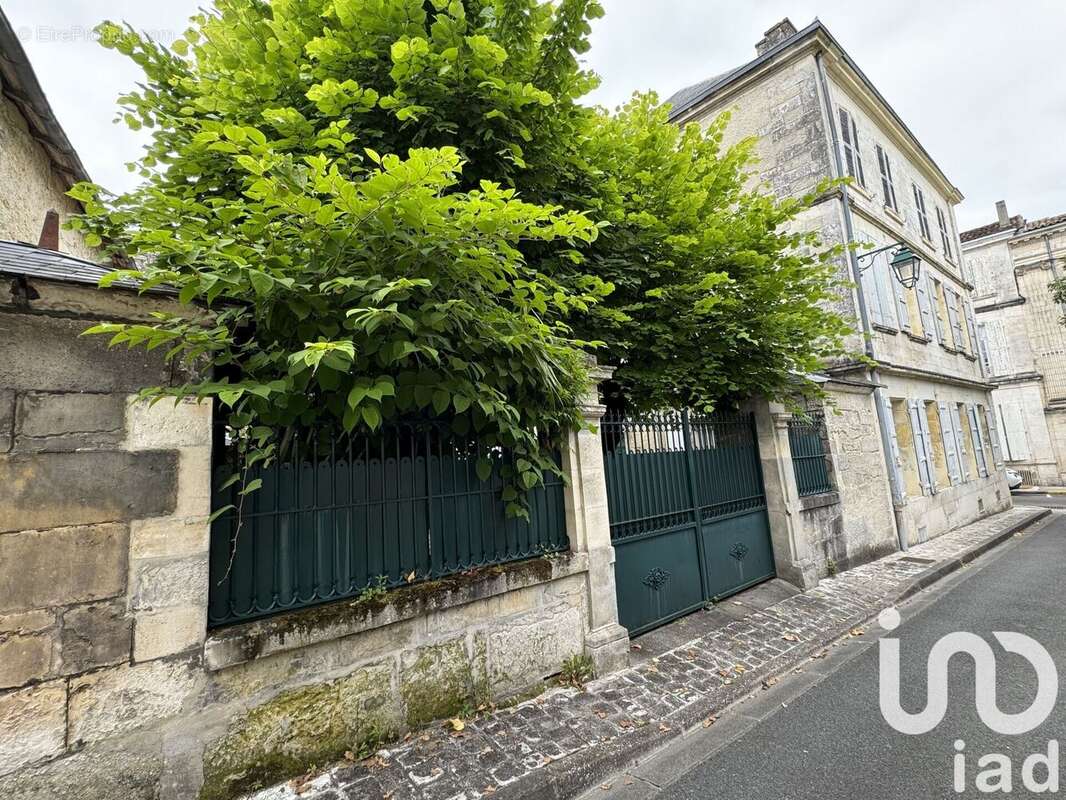 Photo 2 - Appartement à BARBEZIEUX-SAINT-HILAIRE