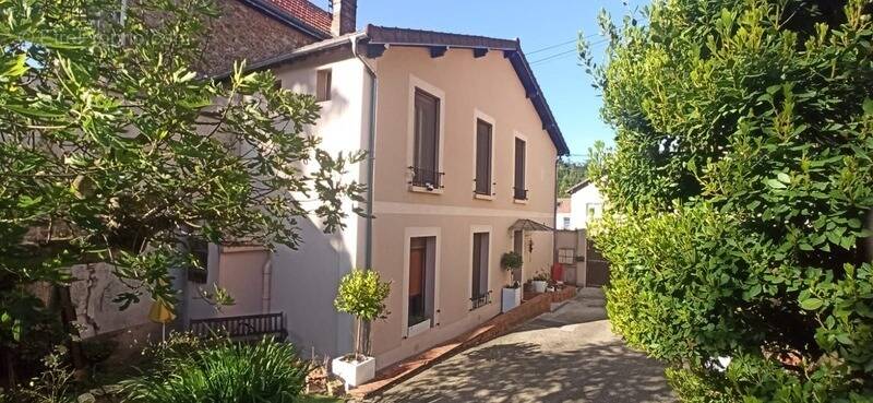 Maison à JOUY-EN-JOSAS