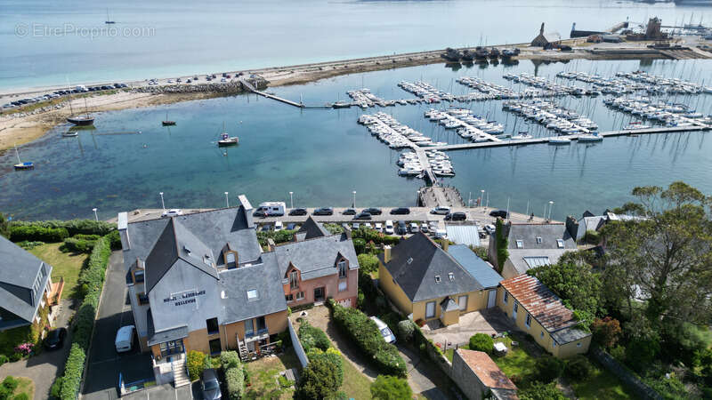 Maison à CAMARET-SUR-MER