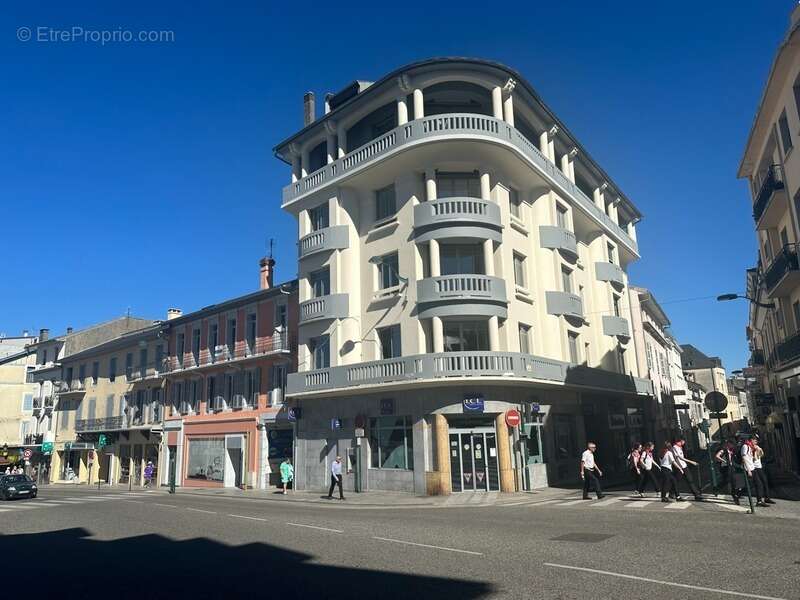 Commerce à LOURDES