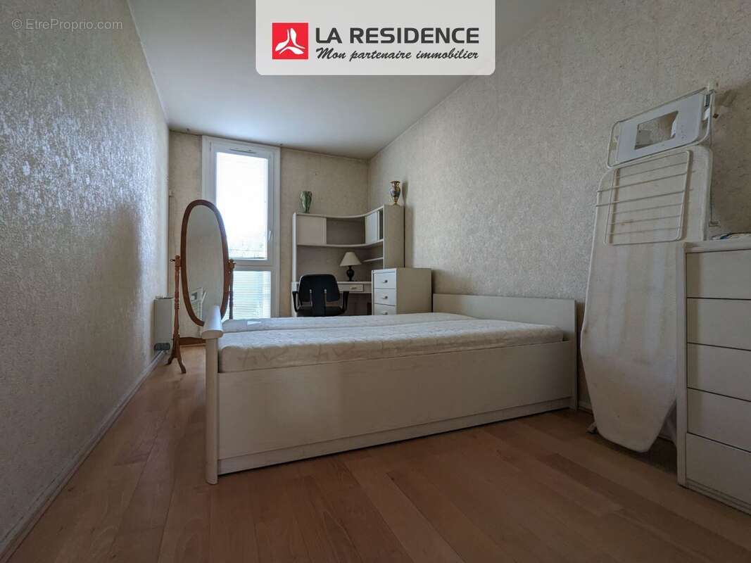 Appartement à MONTIGNY-LE-BRETONNEUX