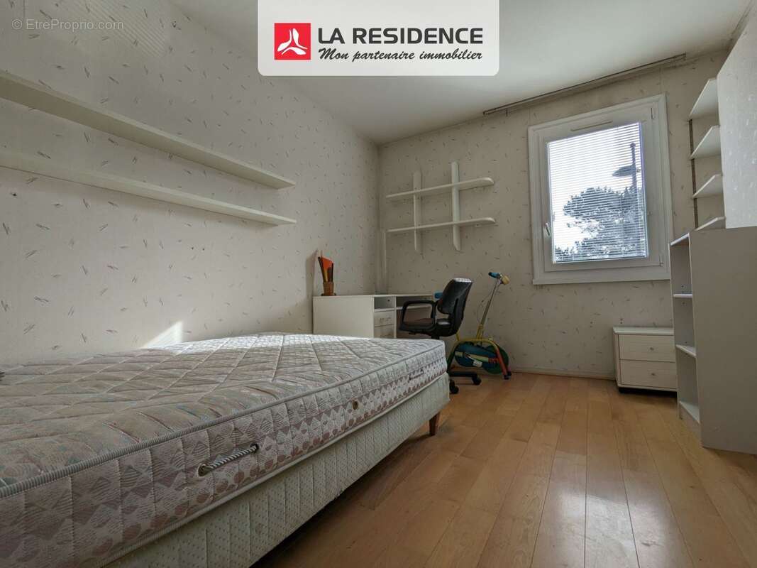 Appartement à MONTIGNY-LE-BRETONNEUX