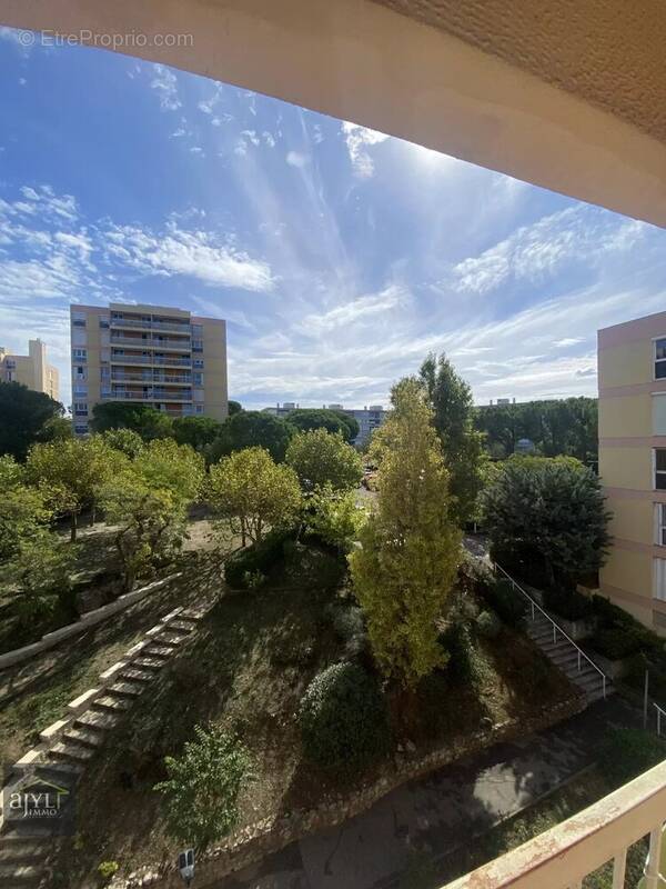 Appartement à MARSEILLE-12E