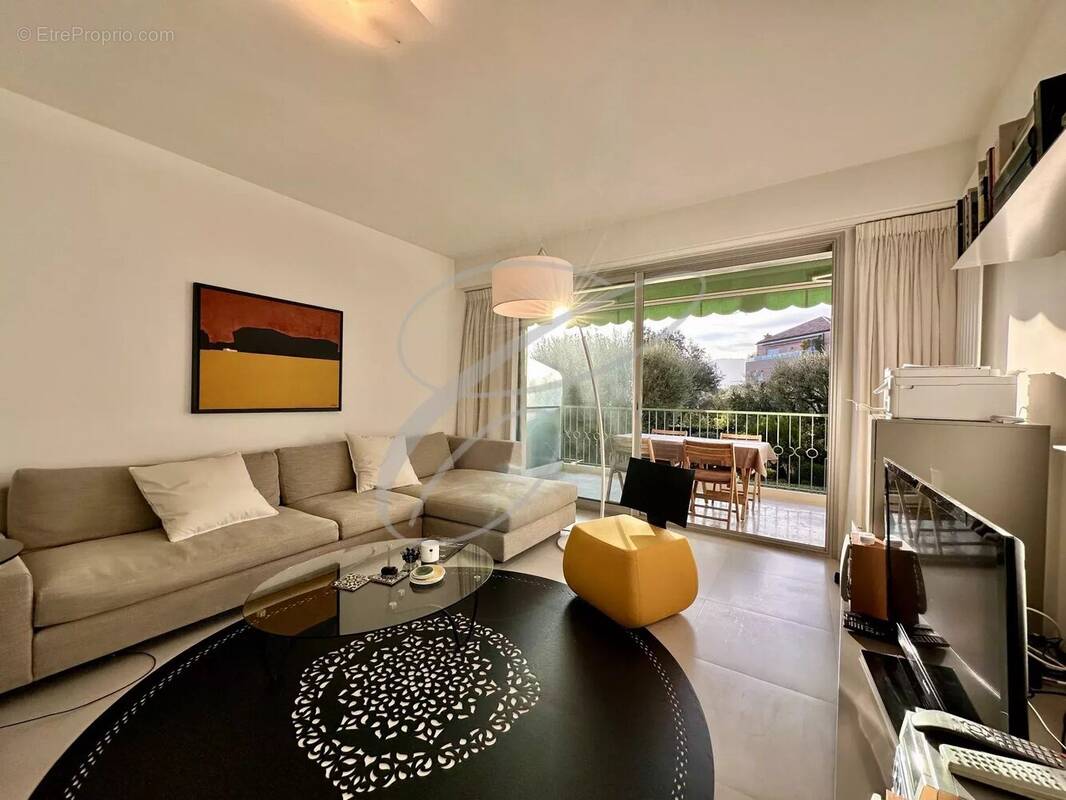 Appartement à ROQUEBRUNE-CAP-MARTIN