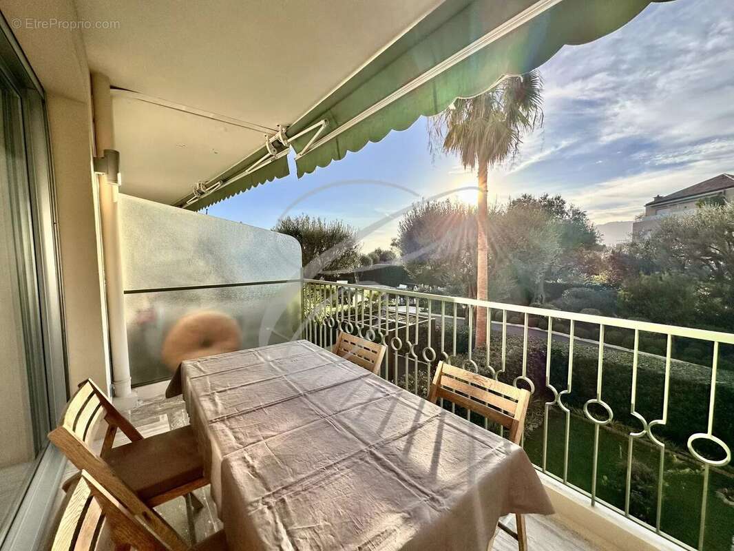 Appartement à ROQUEBRUNE-CAP-MARTIN