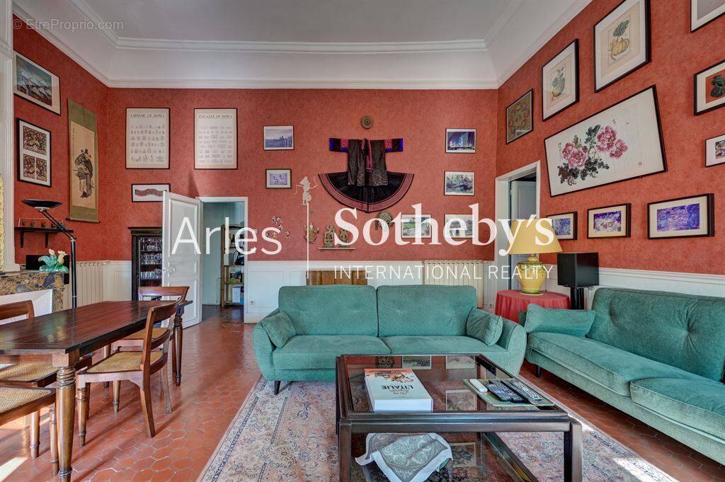 Appartement à ARLES