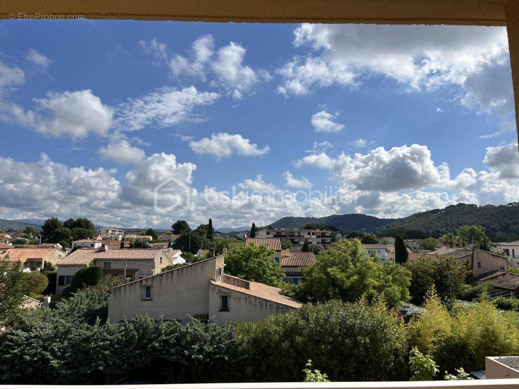 Appartement à SAINT-CYR-SUR-MER