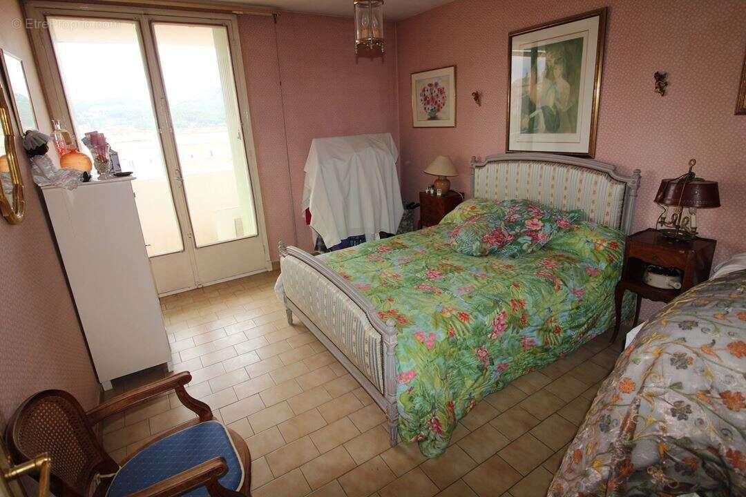 Appartement à HYERES