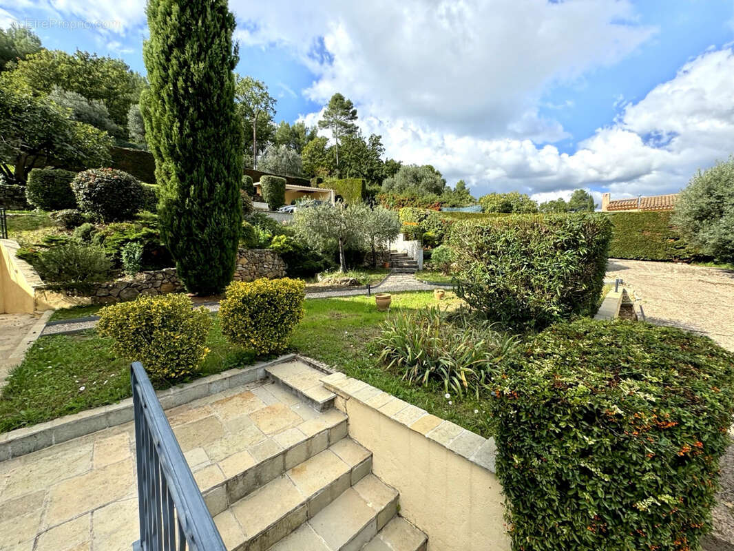 Maison à DRAGUIGNAN