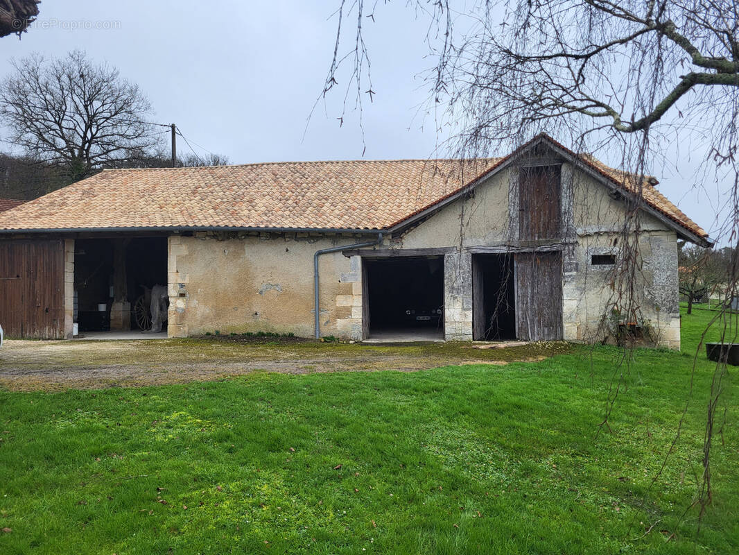 Maison à GRAND-BRASSAC