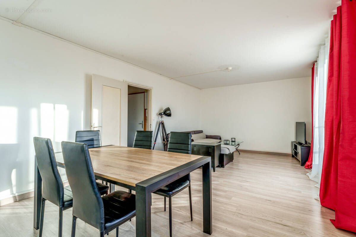 Appartement à JOUE-LES-TOURS