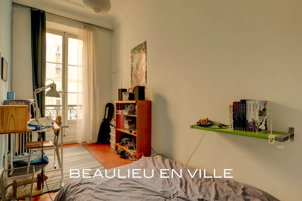 Appartement à MARSEILLE-1E