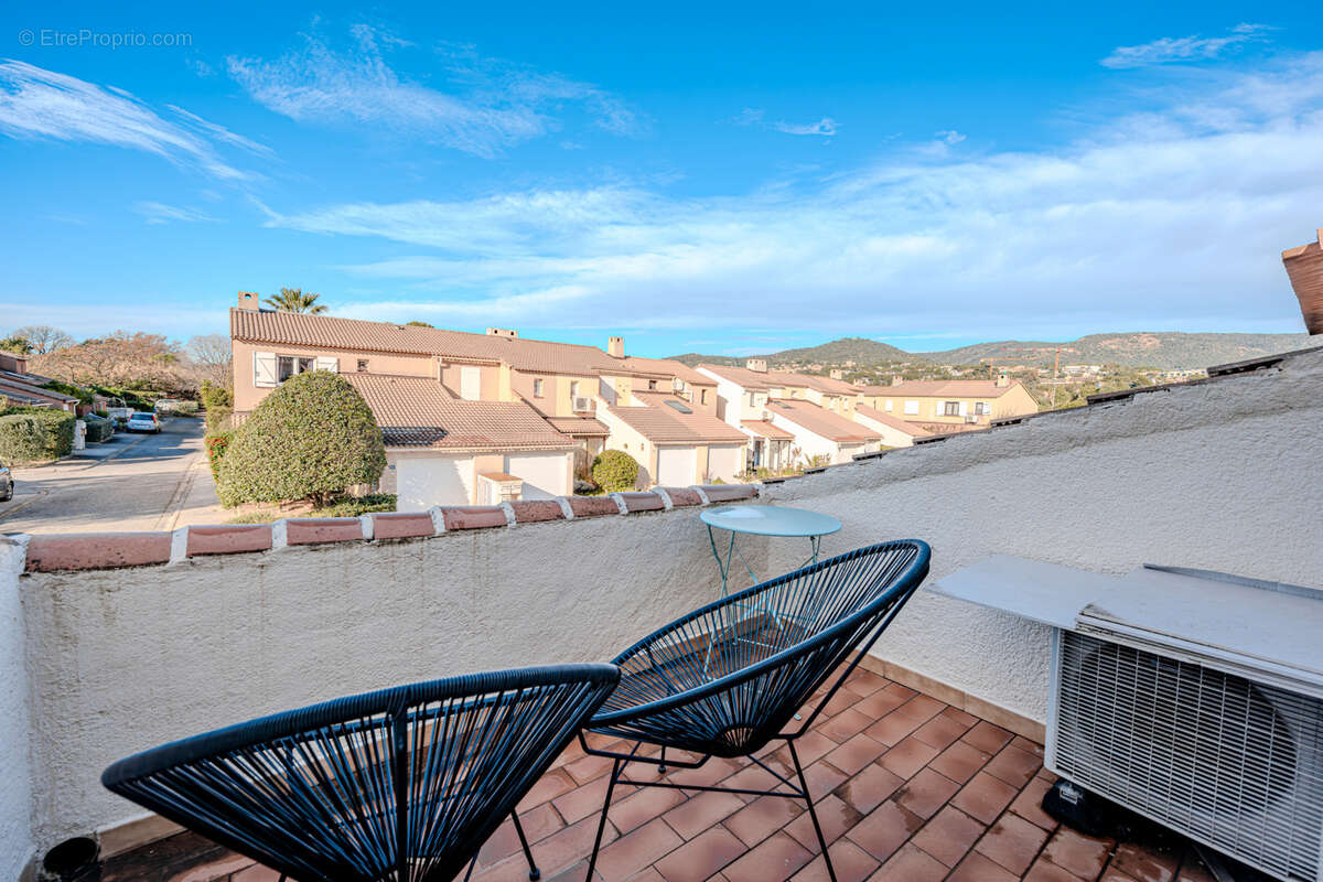 Appartement à LE LAVANDOU