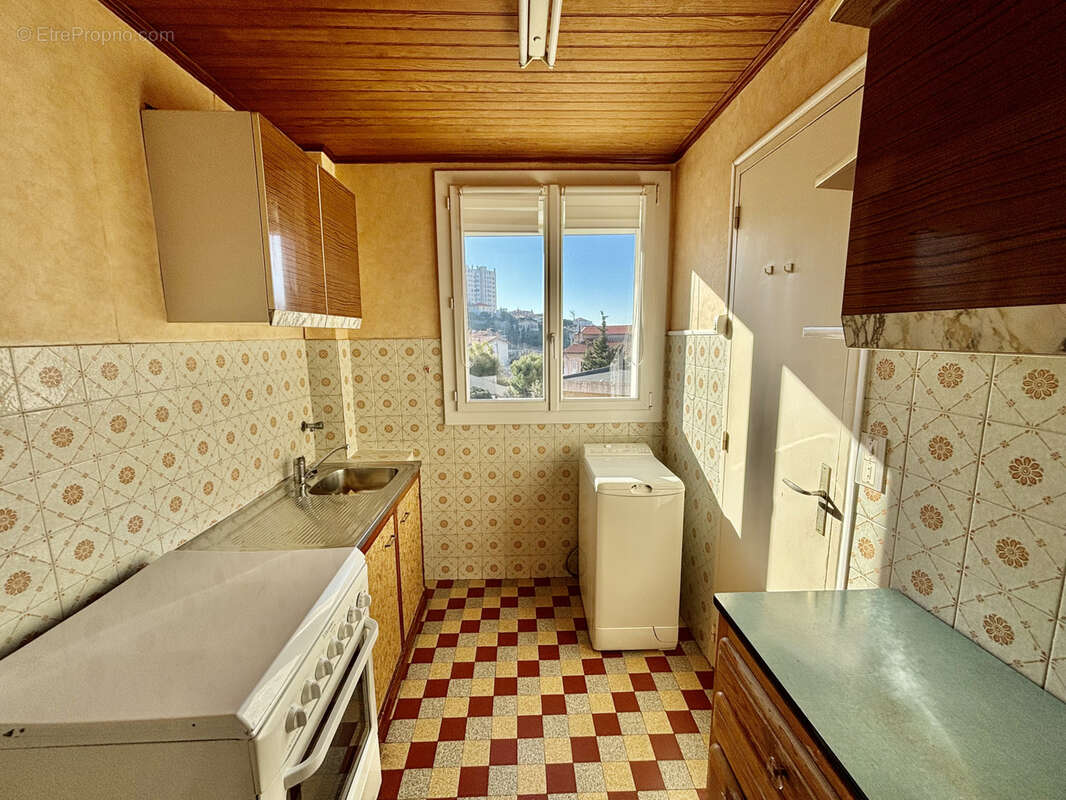 Appartement à MARSEILLE-7E