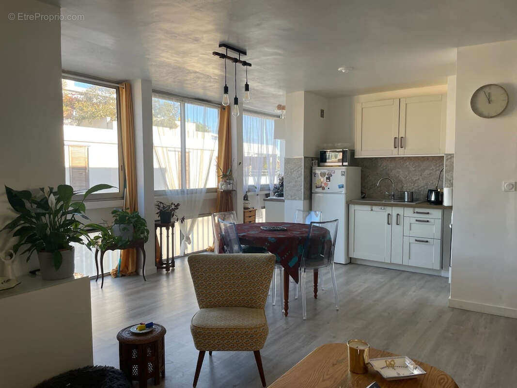 Appartement à HYERES