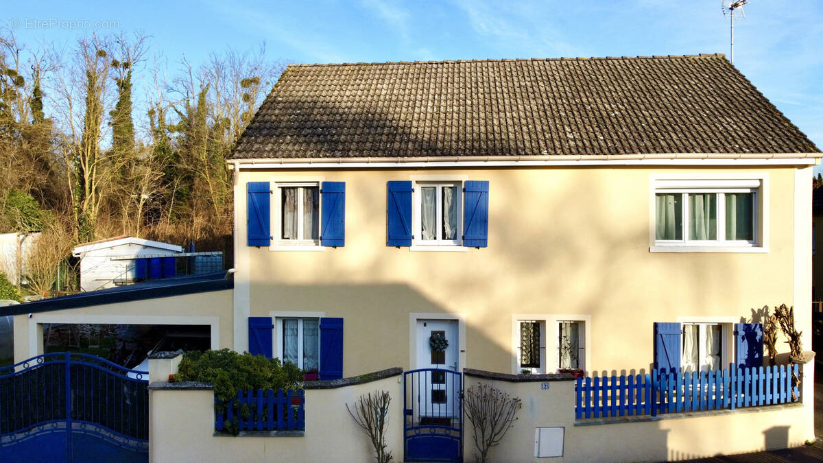 Maison à CONGIS-SUR-THEROUANNE