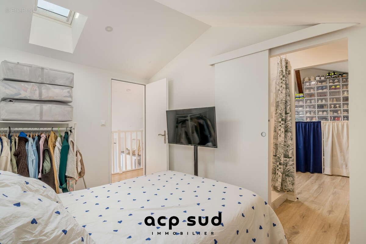 Appartement à MARSEILLE-5E