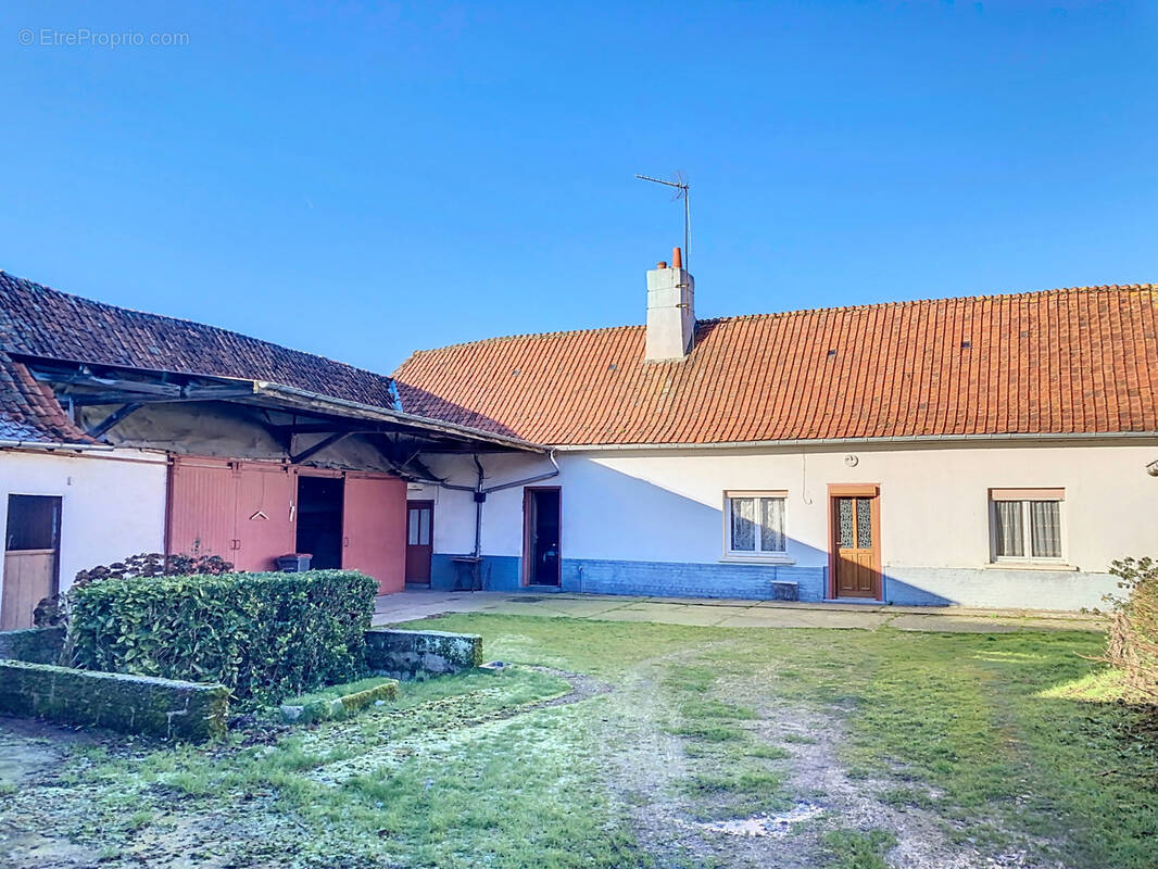 Maison à ESTREES-LES-CRECY