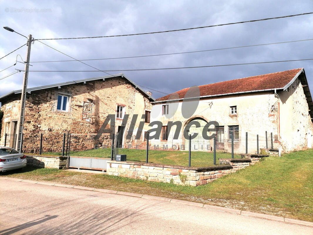 Maison à PONT-DU-BOIS