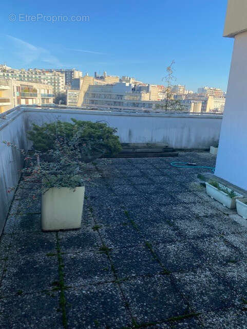 Appartement à PARIS-19E