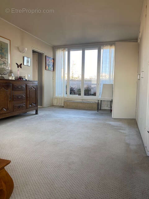 Appartement à PARIS-19E