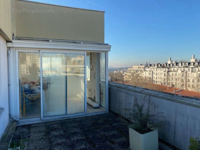 Appartement à PARIS-19E