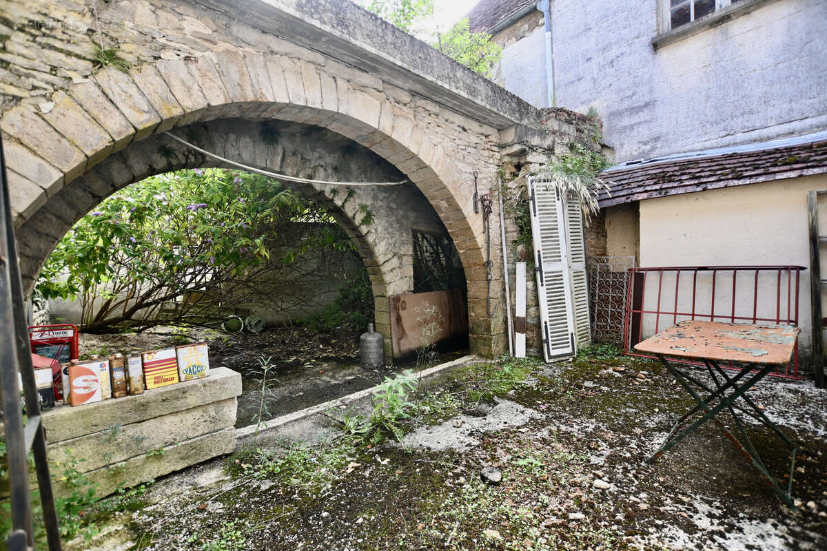 Maison à VEZELAY