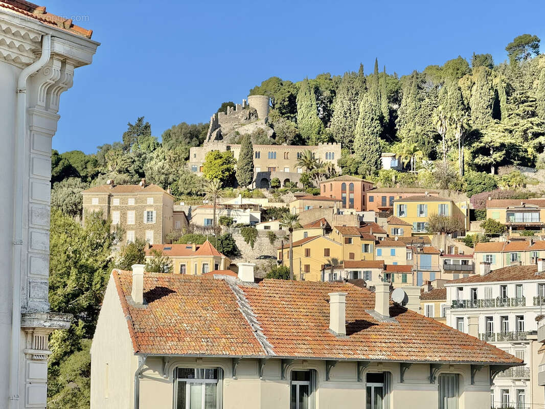 Appartement à HYERES