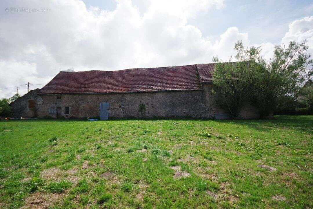 Maison à SAULIEU