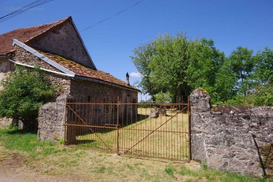 Maison à SAULIEU