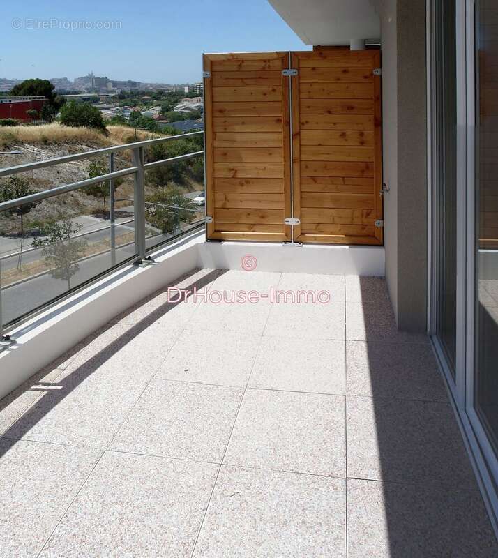 Appartement à MARSEILLE-12E